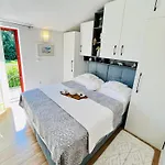 Modern In Primosten
