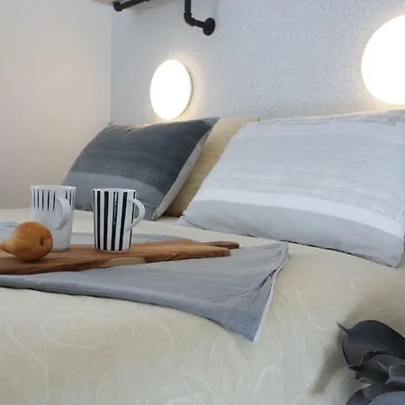 Apartment Modern In