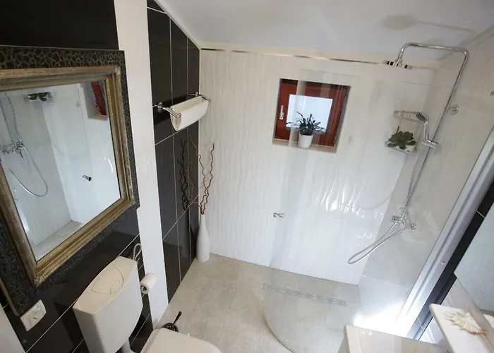 Appartamento Modern In *